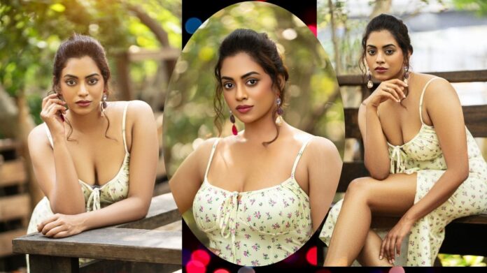 stunning-and-sophisticated-kamakshi-bhaskarlas-latest-glamorous-stills