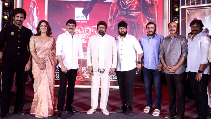 akhanda-2-tandavam-pre-release-event-shines