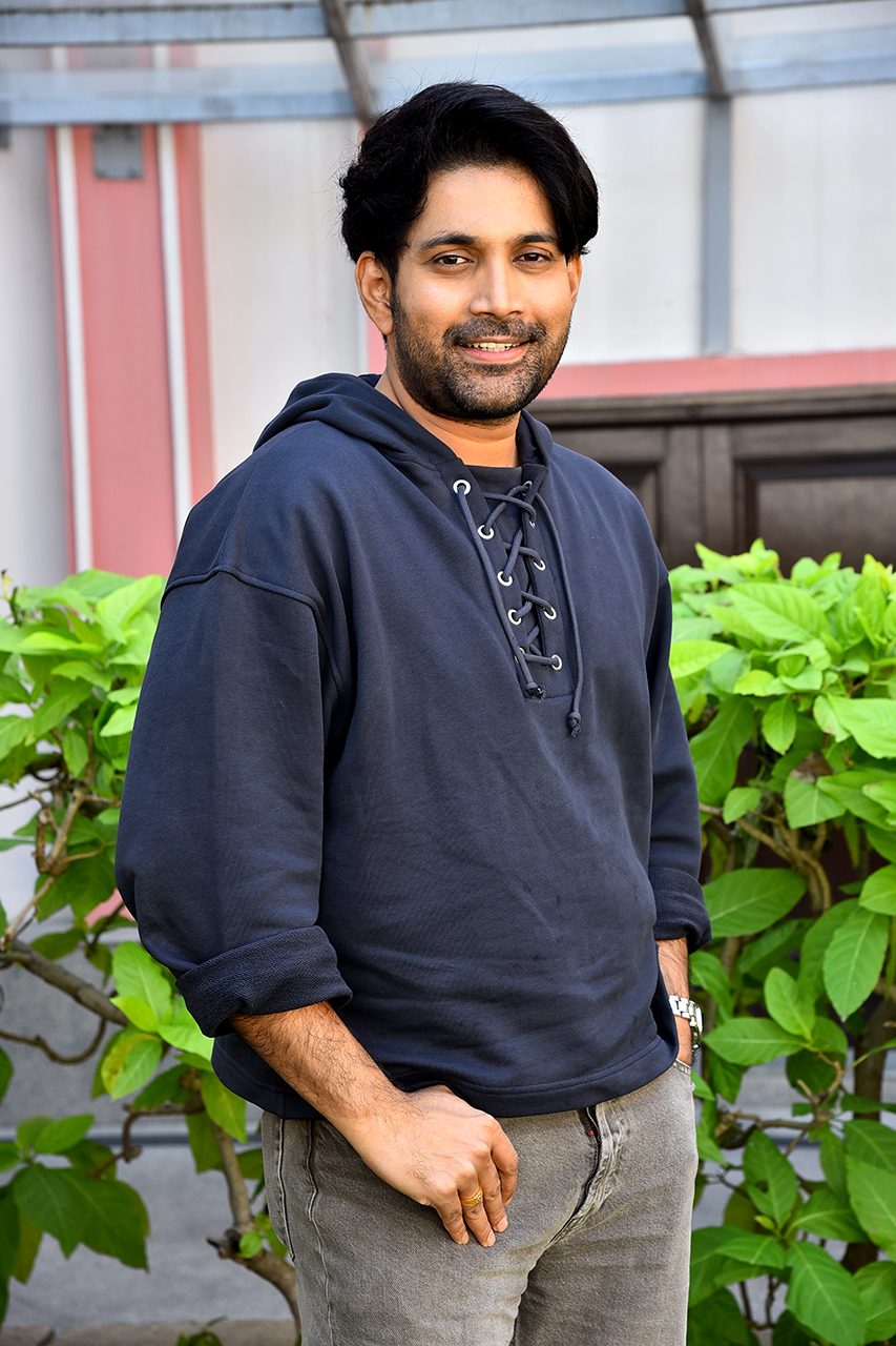 santhana-prapthirasthu-will-connect-with-every-audience-hero-vikranth