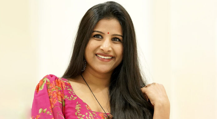 singer-mangli-files-police-case-over-casteist-abuse-online