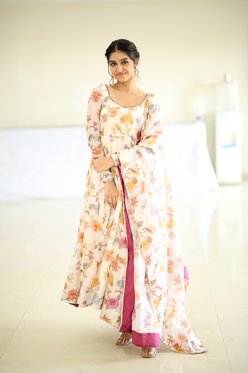 im-happy-to-make-my-telugu-debut-with-champion-anaswara-rajan