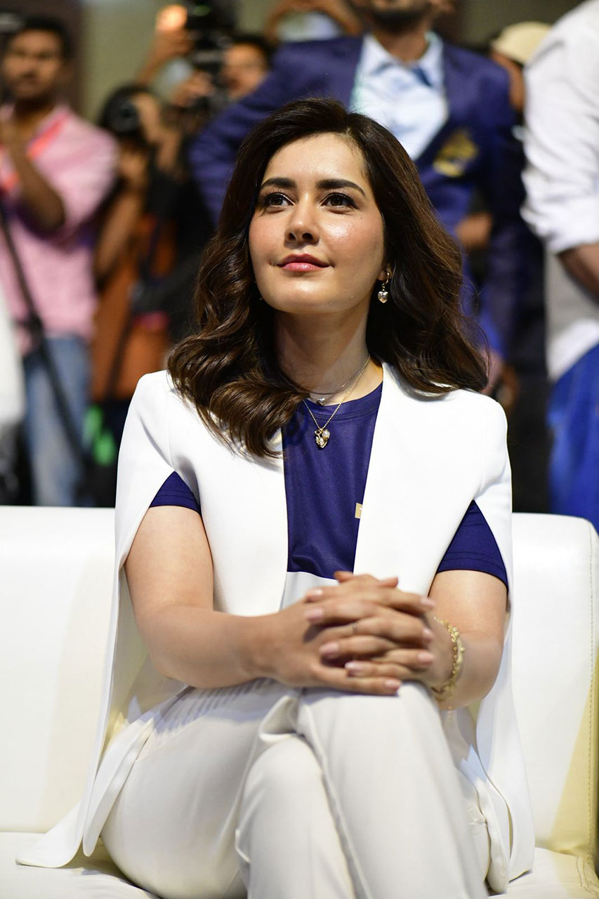 tollywood-pro-league-grandly-launched-by-kapil-dev-sehwag-raina.