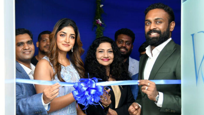 actress-dimple-hayathi-launches-vecura-resculpt-in-hyderabad