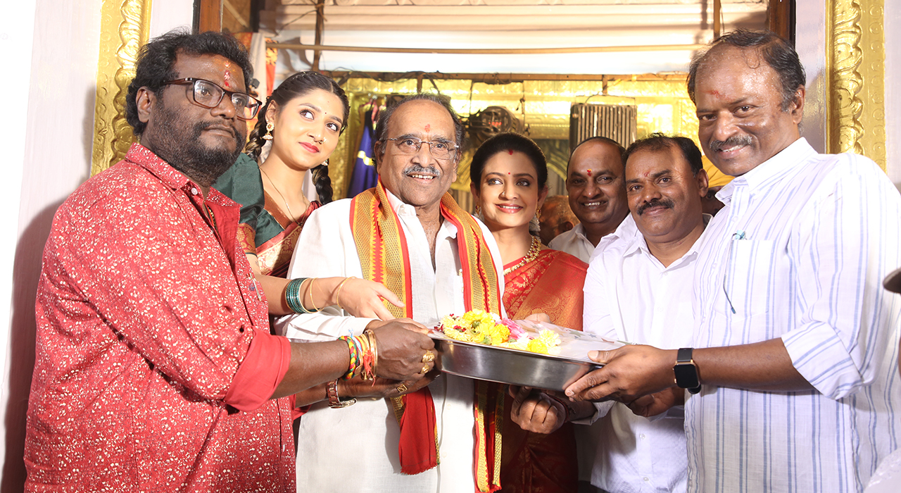 viplava-veerudu-goes-on-floors-with-grand-pooja-ceremony. viplava-veerudu-goes-on-floors-with-grand-pooja-ceremony.