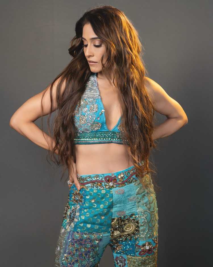 Regina Cassandra Regina Cassandra