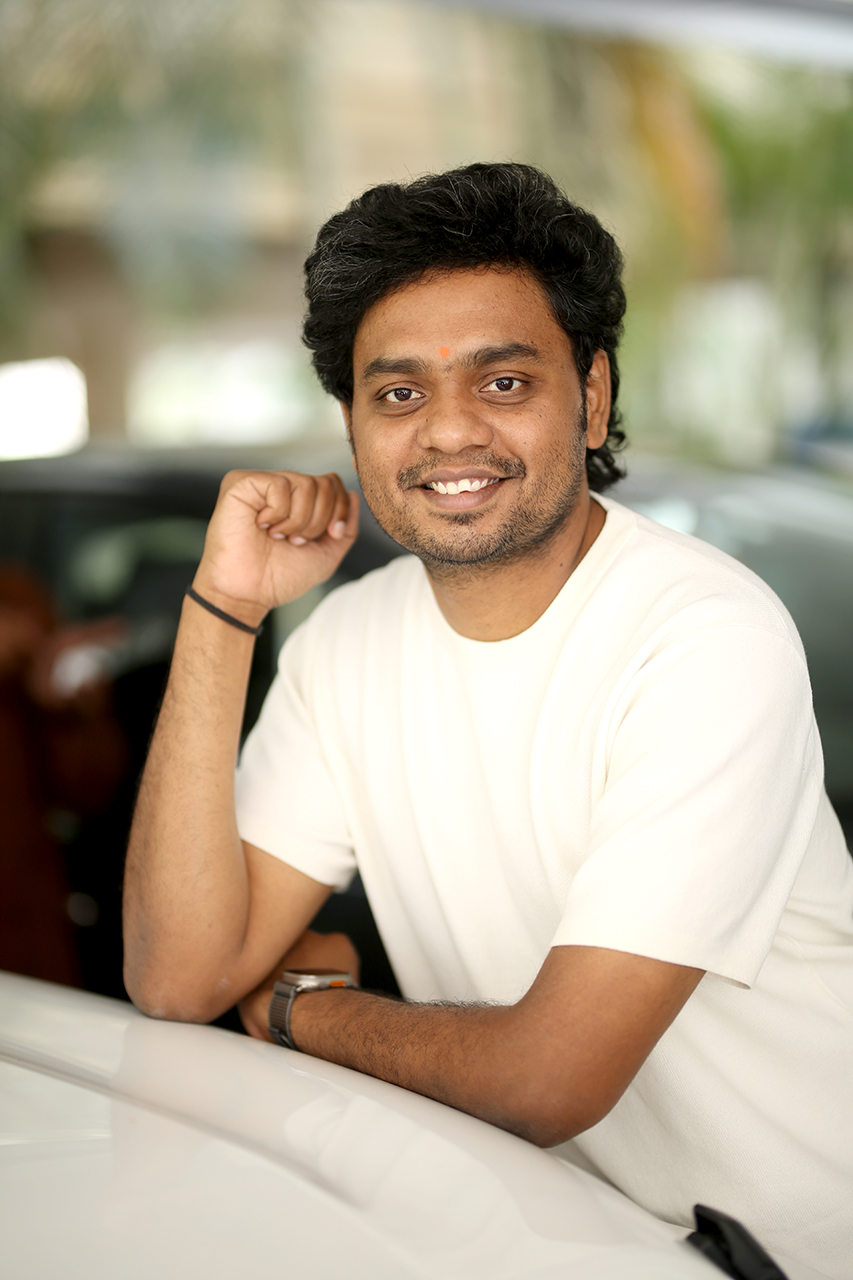 biker-blends-racing-thrill-with-family-emotions-director-abhilash-reddy