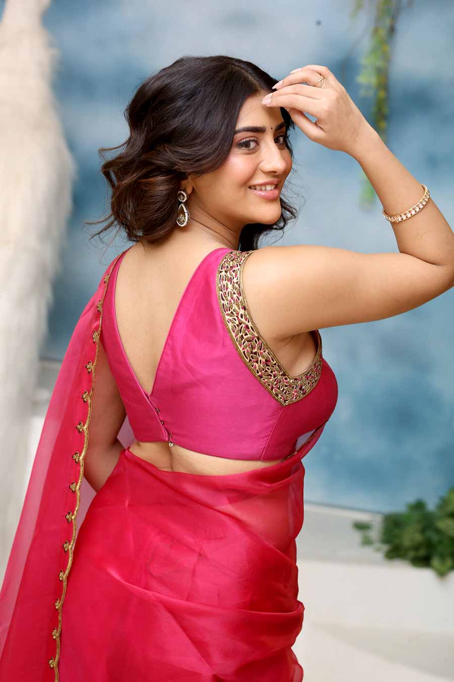 Transfer Trimurthulu Has a Stunning Climax Twist : Actress Raashi Singh