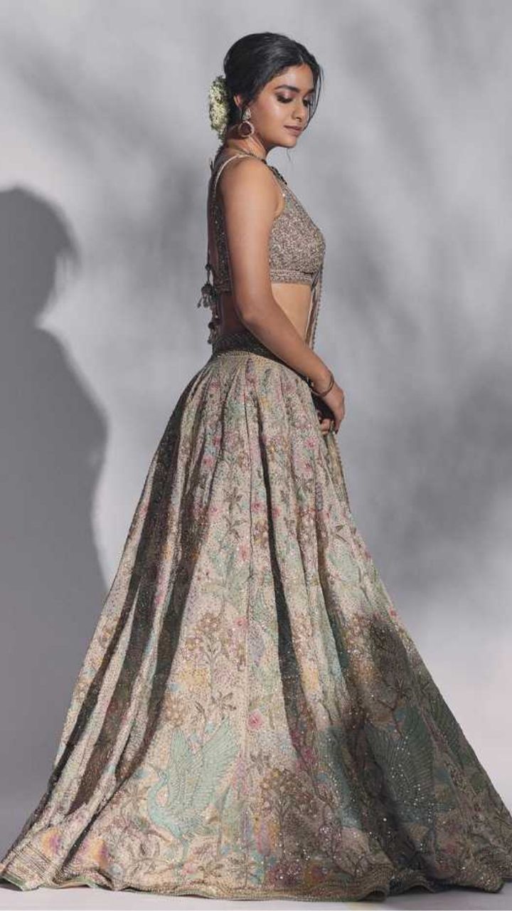 Keerthy Suresh Stuns in an Elegant Traditional Look