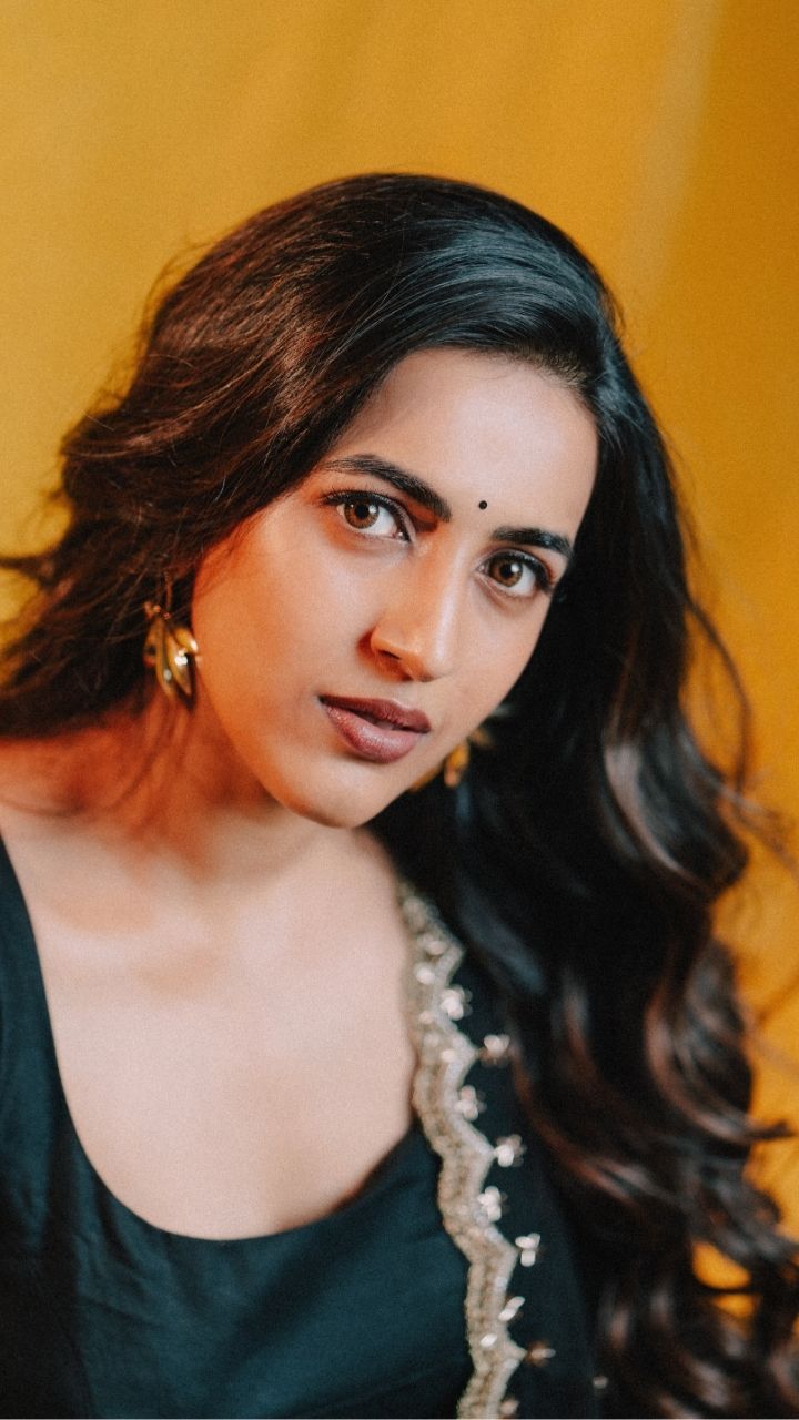 Niharika Konidela Radiates Grace in Black Ensemble