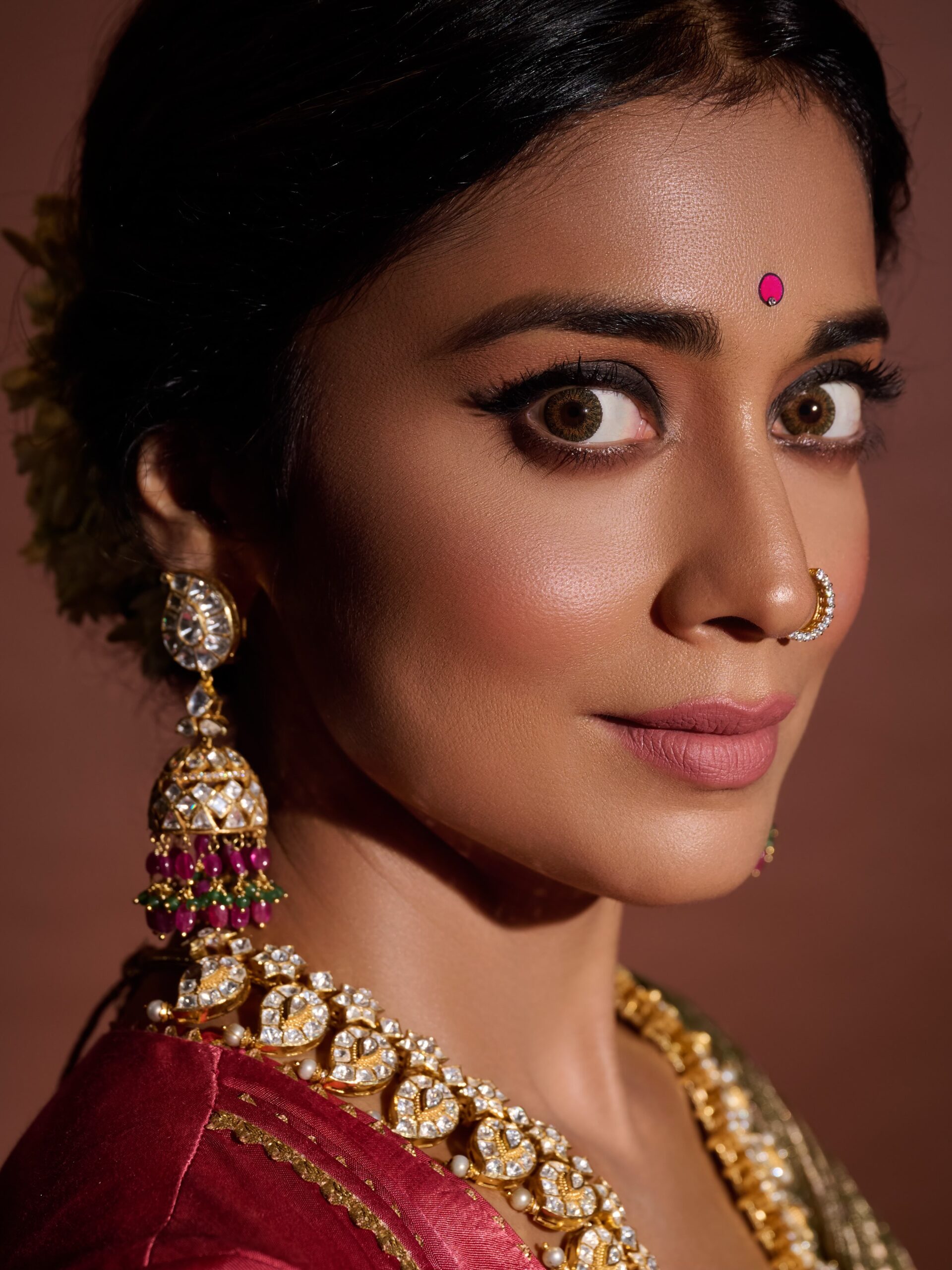 Shriya Saran's Royal Look Steals the Spotlight
