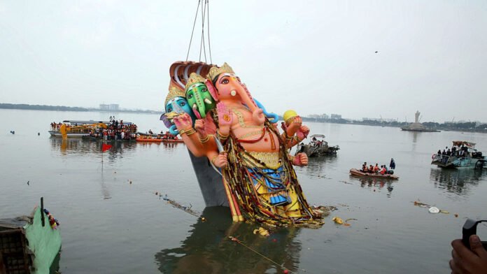 72nd Khairatabad Ganesh Nimajjanam Concludes Smoothly as Thousands Gather at NTR Marg